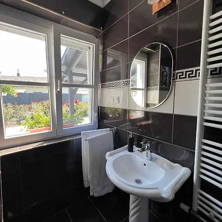 Apartment Adel Kisujszallas