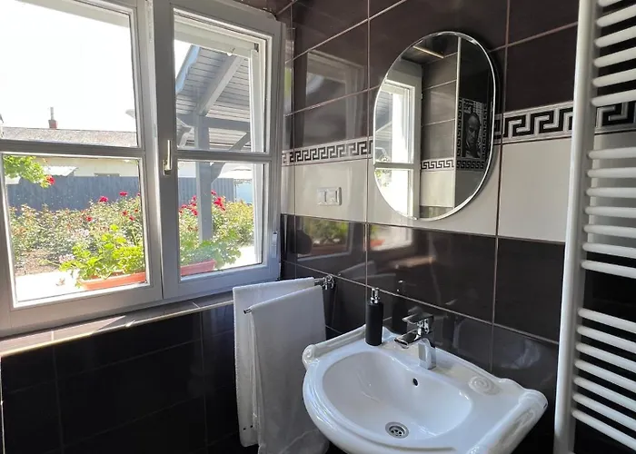 Apartament Adel Kisujszallas