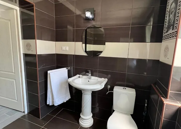 Adel Apartament *