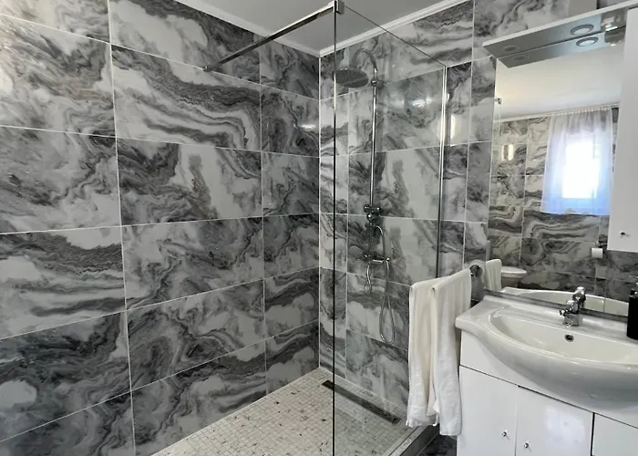 Adel Apartament