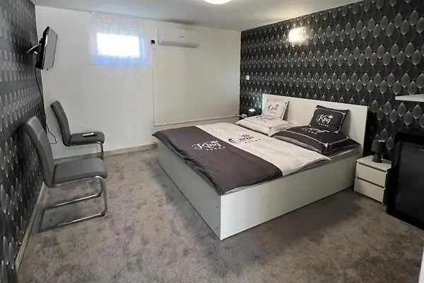 Apartament Adel