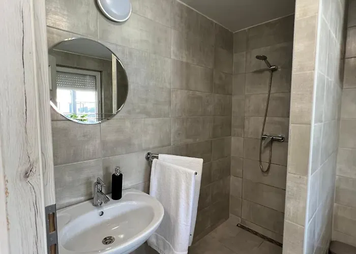 Apartament Adel